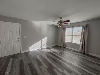 Photo #5: 2725525 Listing 