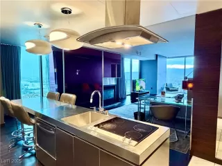 Photo #5: 2725533 Listing 