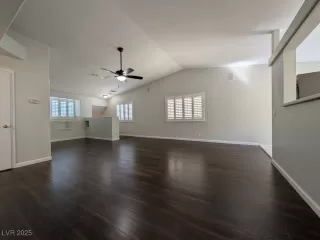 Photo #5: 2725585 Listing 