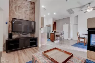 Photo #3: 2725597 Listing 