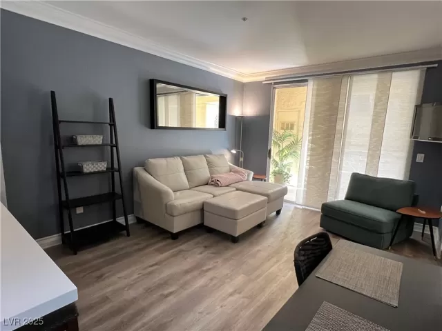 MLS: 2725598 Condo For Sale