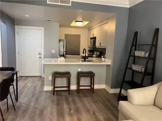 Photo #4: 2725598 Listing 