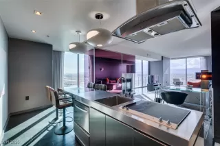 Photo #6: 2725614 Listing