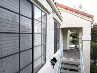 Photo #4: 2725626 Listing