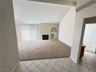 Photo #5: 2725631 Listing 