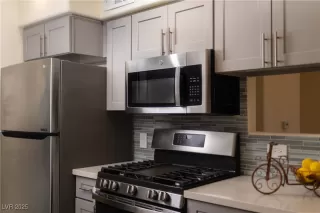 Photo #4: 2725663 Listing 