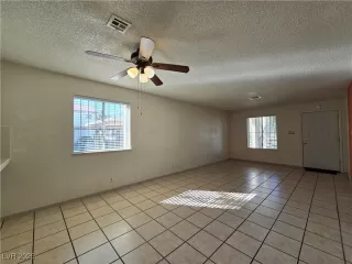 Photo #1: 2725698 Listing 