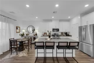 More Details about MLS # 2725718 : 600 NORTH CARRIAGE HILL DRIVE 1069