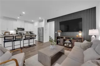 Photo #4: 2725718 Listing 