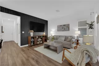 Photo #5: 2725718 Listing 