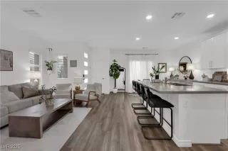 Photo #6: 2725718 Listing 