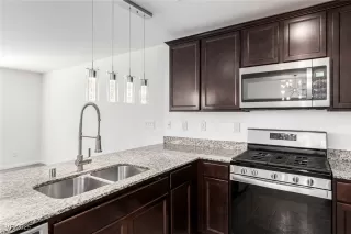 Photo #6: 2725751 Listing 