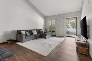 Photo #1: 2725776 Listing