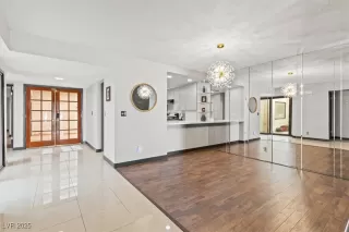 Photo #5: 2725776 Listing