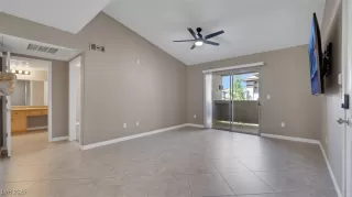 Photo #2: 2725783 Listing 