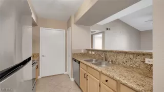 Photo #6: 2725783 Listing 