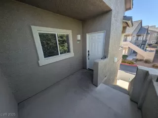 Photo #1: 2725800 Listing 