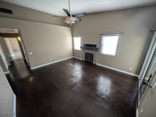 Photo #3: 2725800 Listing 