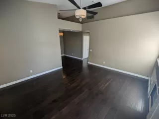 Photo #6: 2725800 Listing 