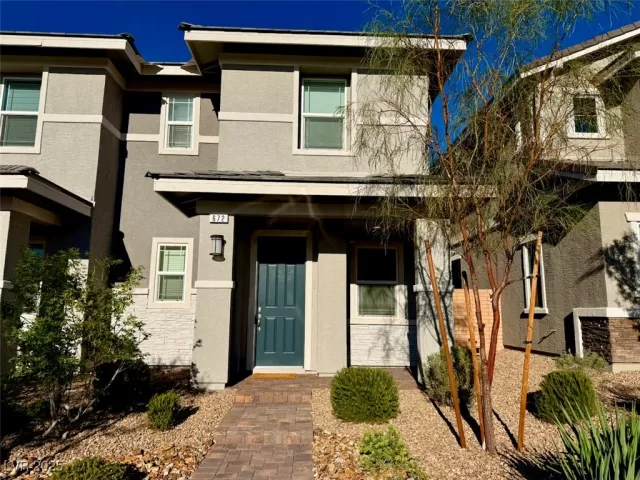 MLS: 2725804 Condo For Sale