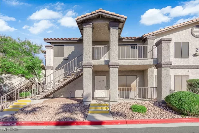 MLS: 2725805 Condo For Sale