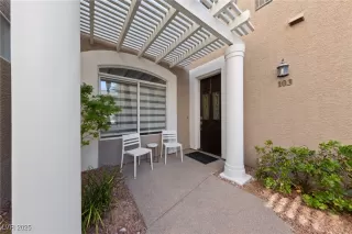 Photo #1: 2725808 Listing 