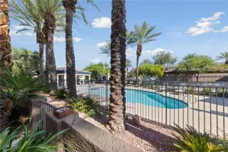 Photo #3: 2725808 Listing 