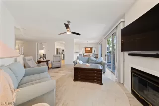 Photo #5: 2725808 Listing 