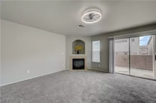 Photo #6: 2725845 Listing