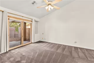 Photo #3: 2725877 Listing 