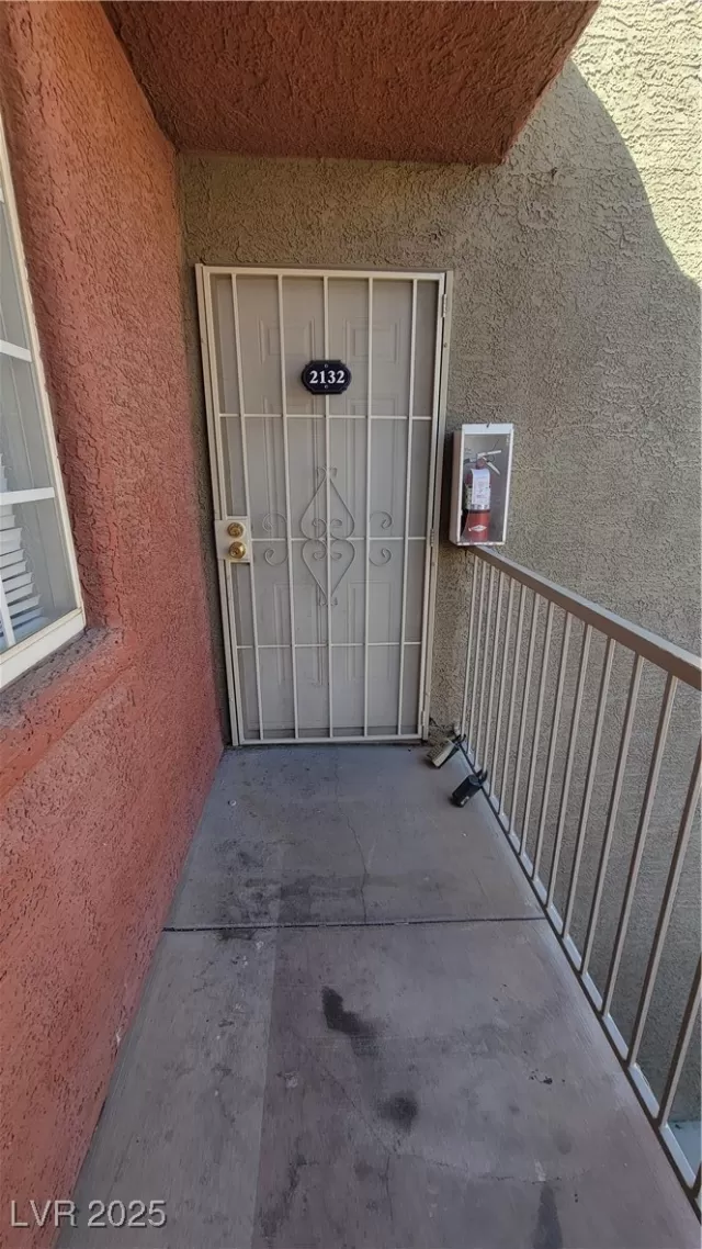 MLS: 2725883 Condo For Sale