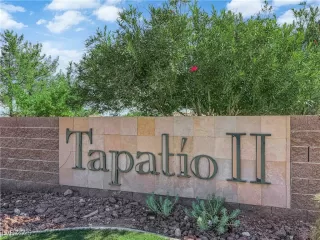 Photo #3: 2725885 Listing 