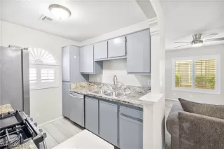 Photo #6: 2725886 Listing 