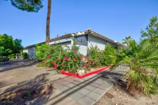 Photo #1: 2725896 Listing 