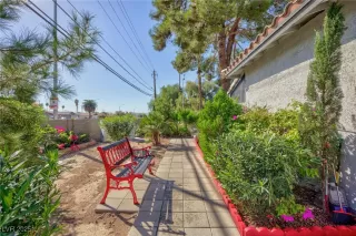 Photo #2: 2725896 Listing 