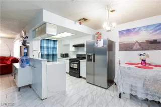 Photo #5: 2725896 Listing 