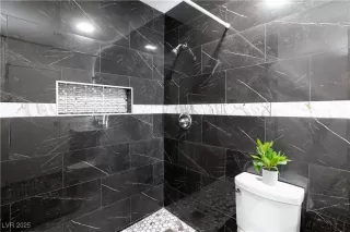 Photo #6: 2725896 Listing 