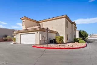 Photo #1: 2725899 Listing 