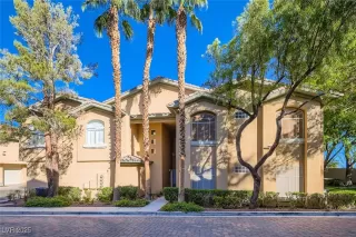 Photo #1: 2725913 Listing 