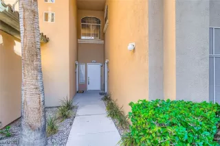 Photo #2: 2725913 Listing 