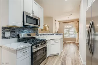 Photo #4: 2725913 Listing 