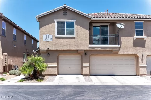 MLS: 2725944 Condo For Sale