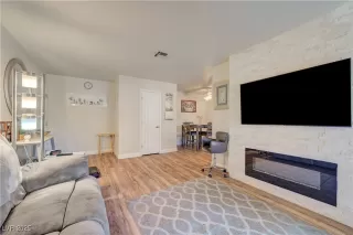 Photo #6: 2725978 Listing 