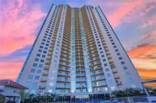 Primary Photo for MLS#: 2725987