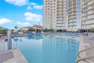 Photo #1: 2725987 Listing 