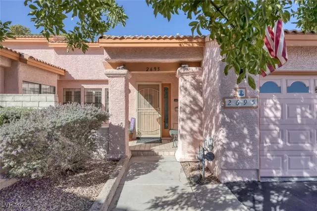 MLS: 2725990 Condo For Sale