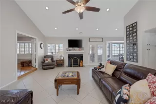 Photo #1: 2725990 Listing 