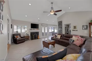 Photo #2: 2725990 Listing 