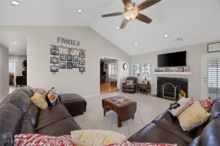 Photo #6: 2725990 Listing 