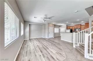 Photo #1: 2725991 Listing 